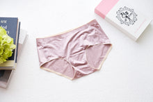 Muat gambar ke penampil Galeri, Ice silk seemless panties B&#39;Slim 1box isi 5

